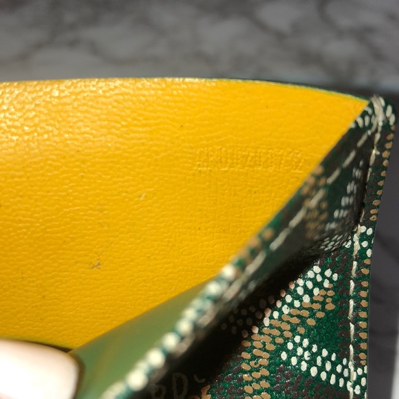 ⭐️ SOLD ⭐️ Authentic Goyard Men’s Bifold Wallet - Picture 6 of 8
